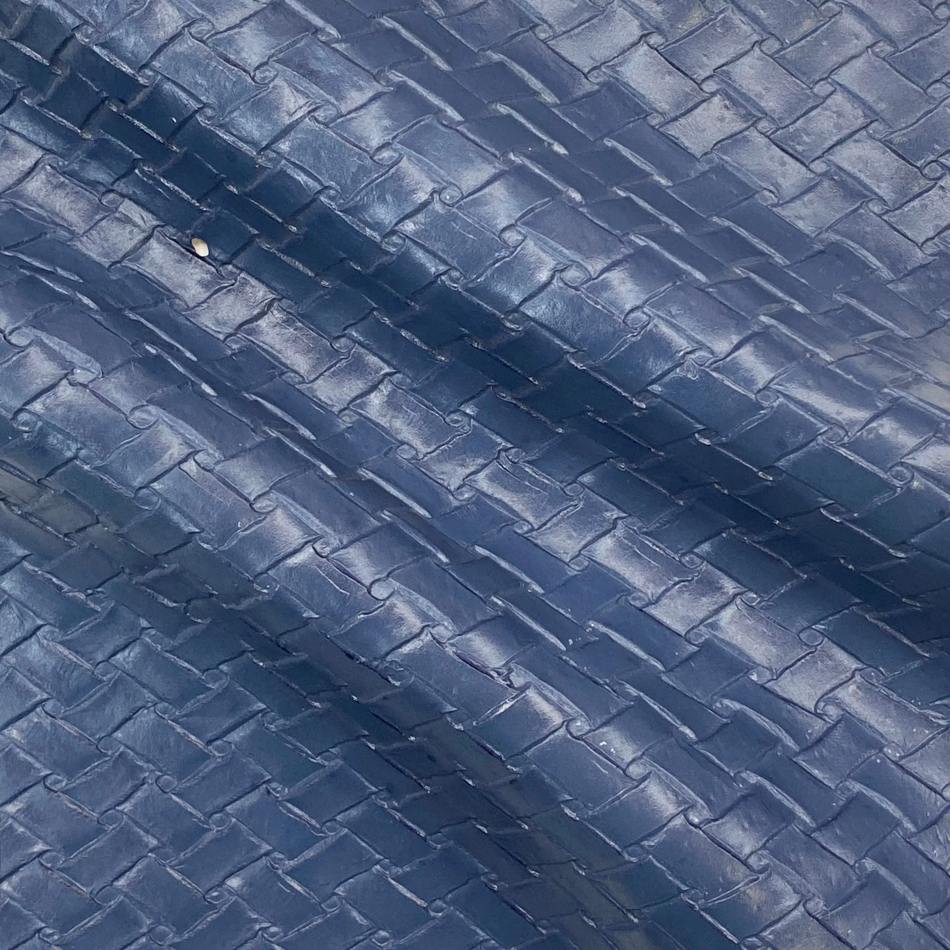3oz (1.4mm) Cadet Blue Basket Weave Embossed Cow Leather (per square foot)