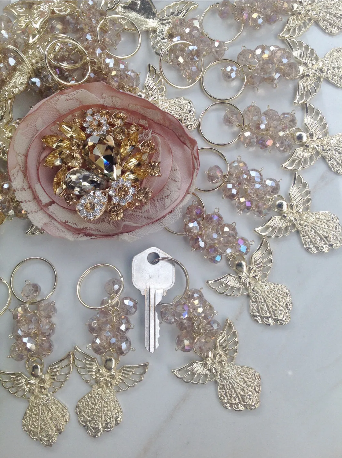 75 pcs keychain angel charm, Wedding favors, Baptism Favors, Communion favors, Recuerditos