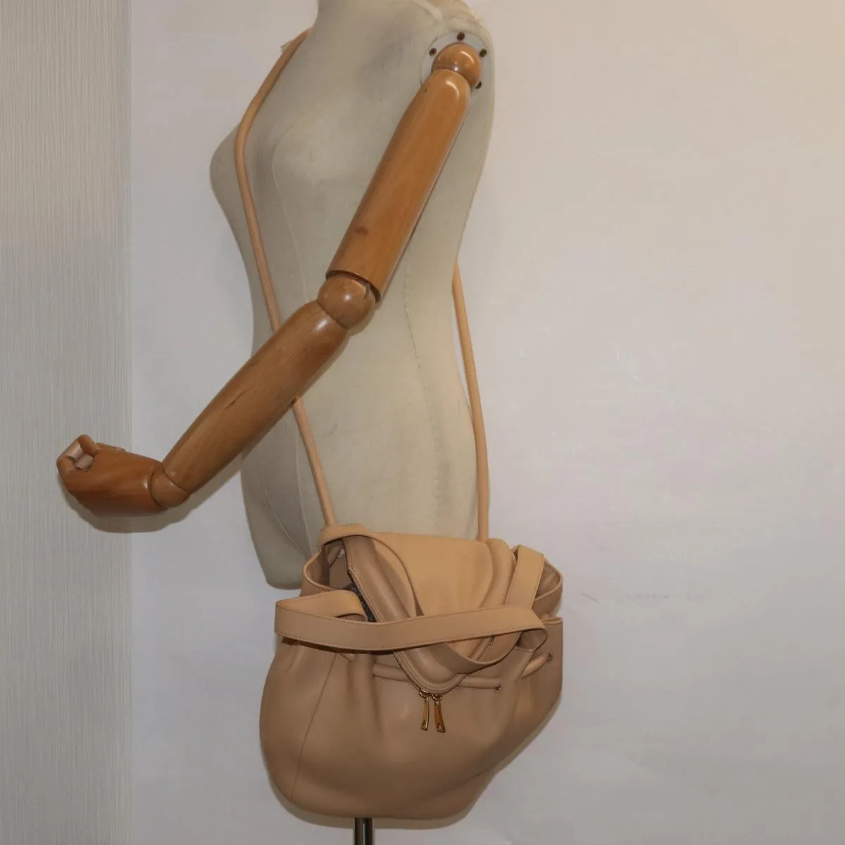 BOTTEGA VENETA Beak Handbag