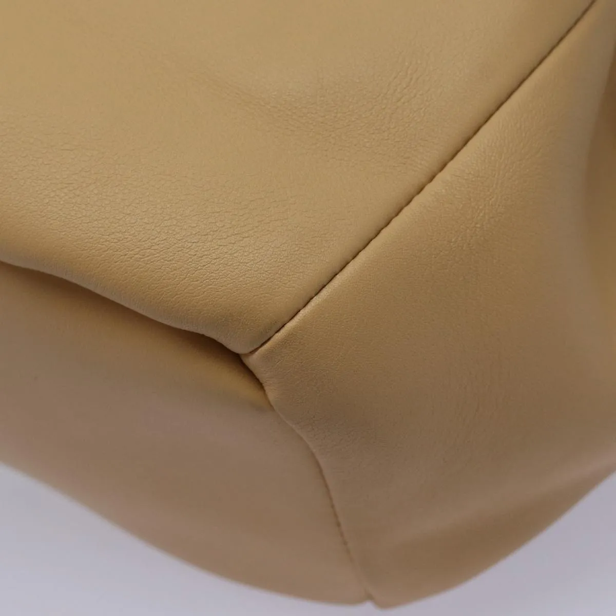 BOTTEGA VENETA Beak Handbag