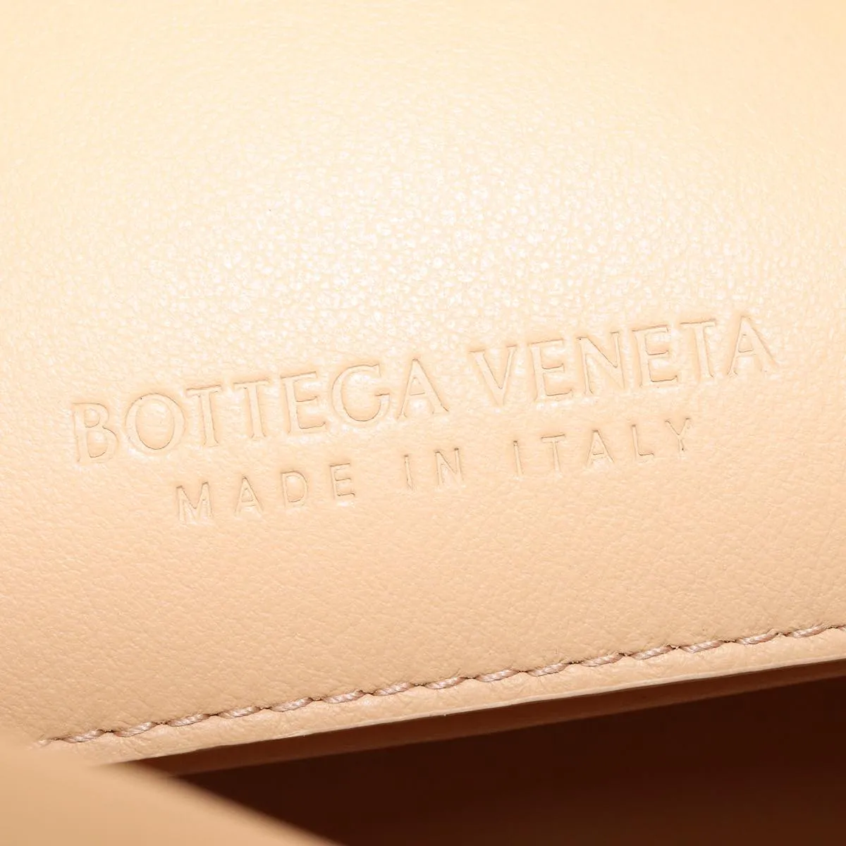BOTTEGA VENETA Beak Handbag