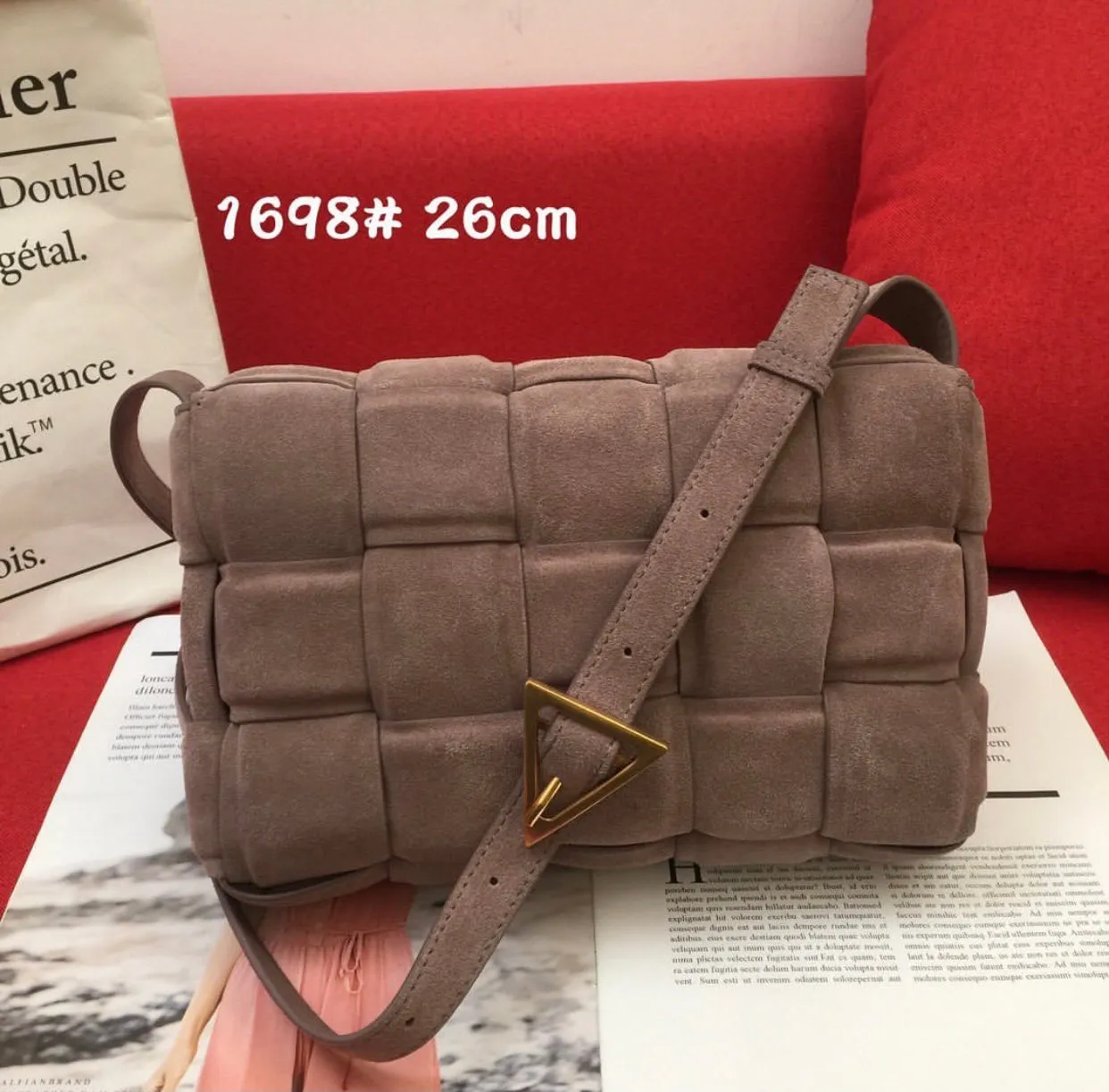 BV037 Suede Leather Padded Cassette Bag / 10.2x3.1x7.1inch