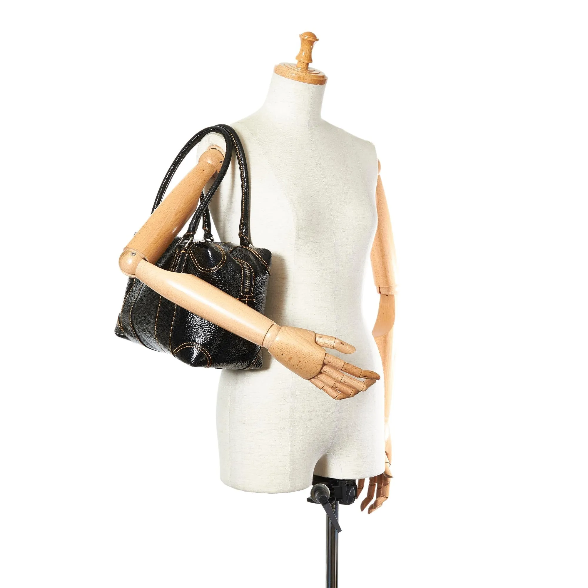 Fendi Patent Leather Handbag (SHG-31921)