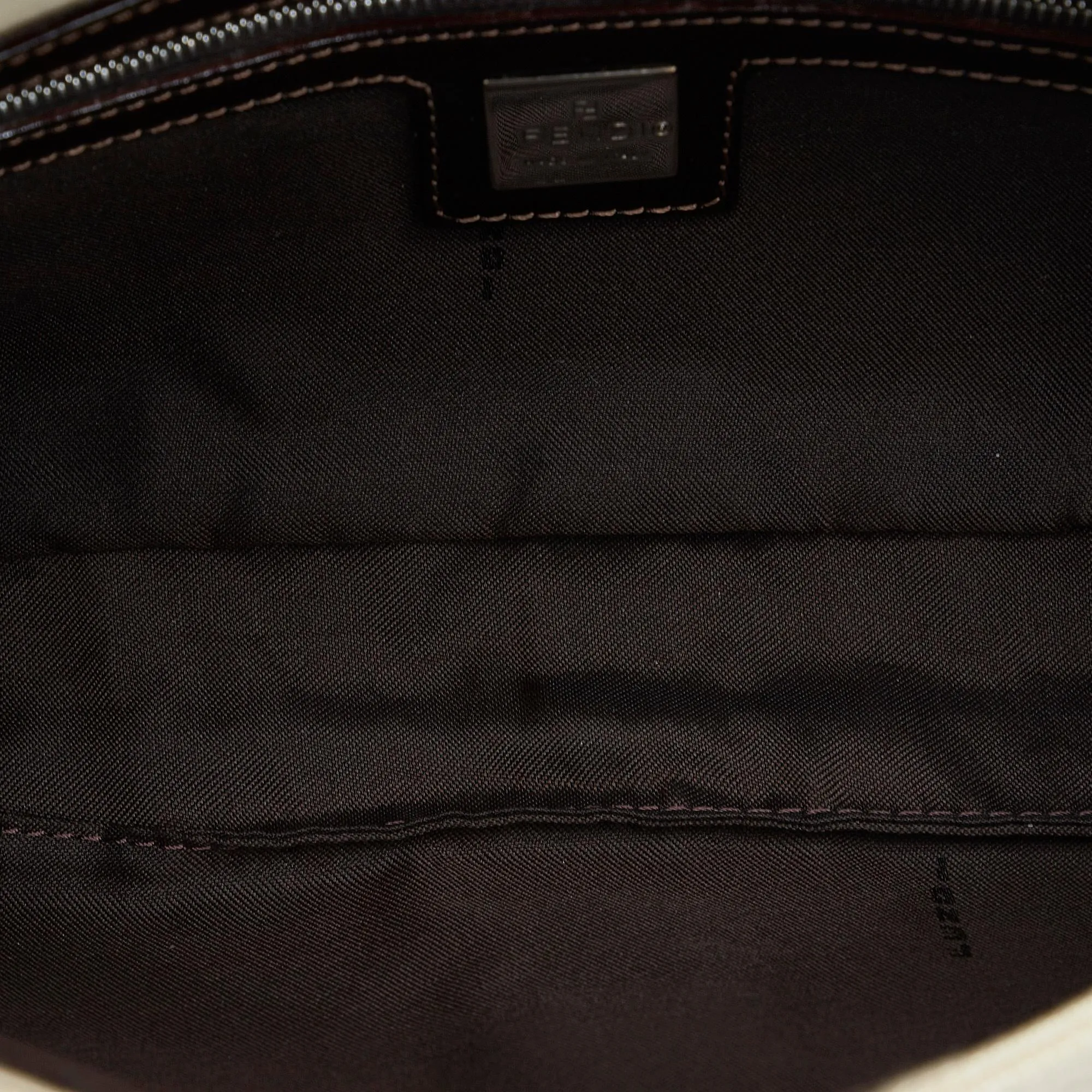 Fendi Zucca Baguette (SHG-wgKs1P)