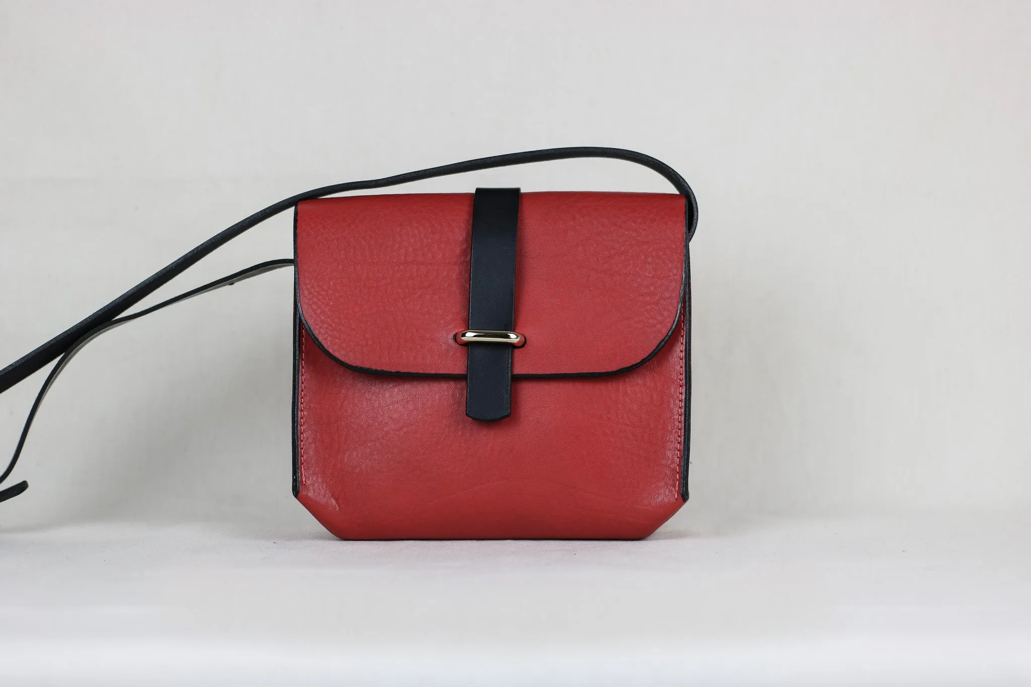 JULIA - Leather Crossbody Bag