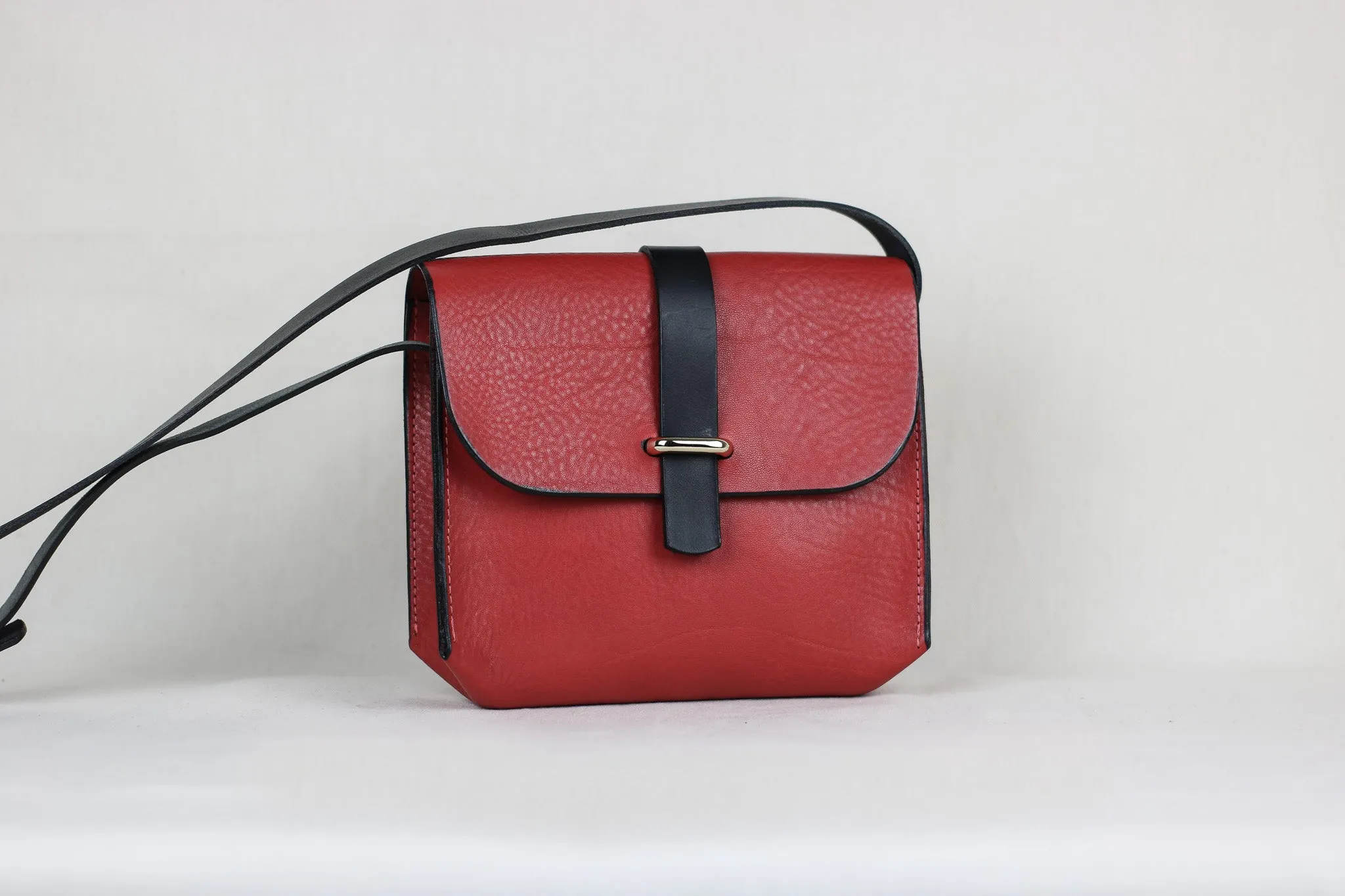 JULIA - Leather Crossbody Bag