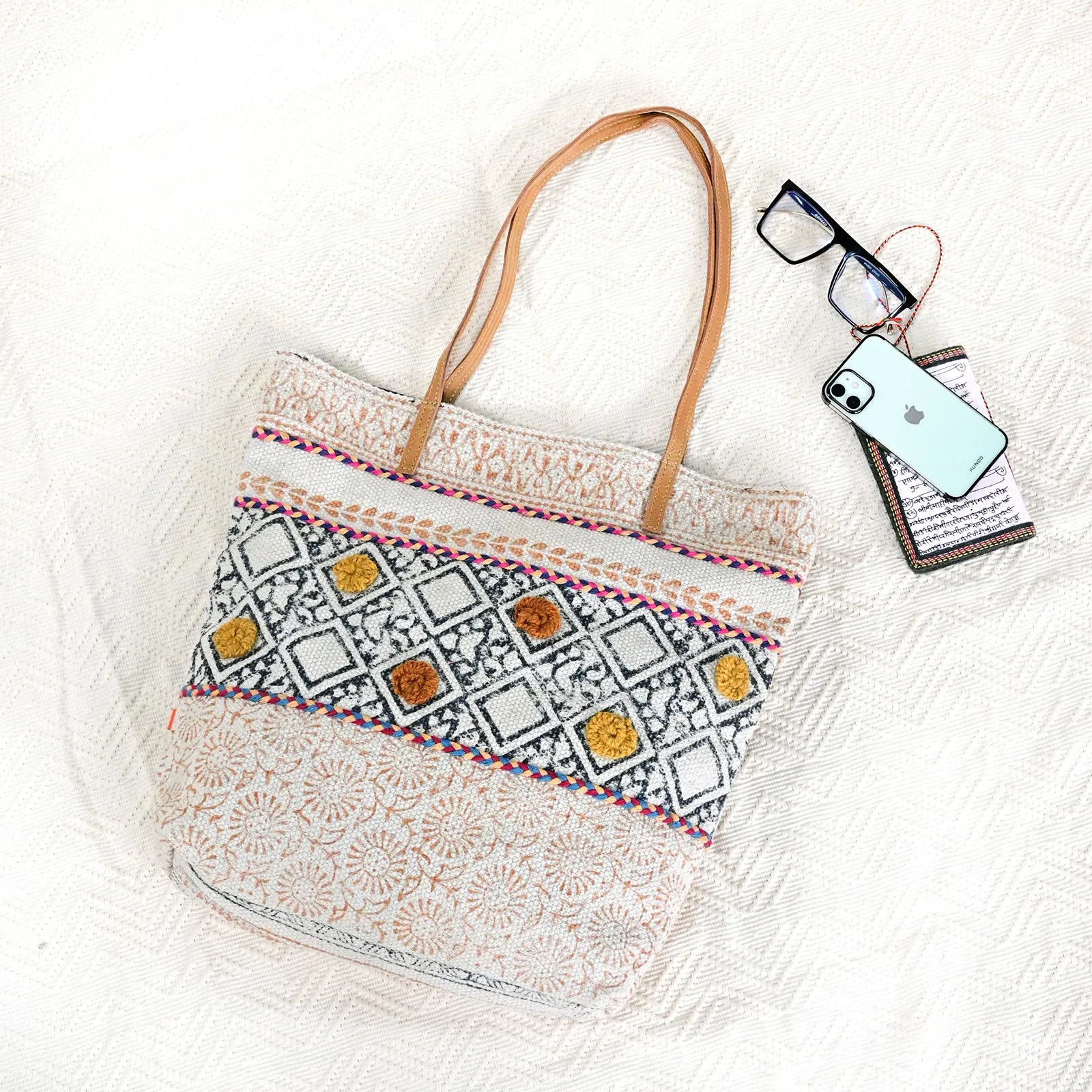 MAIZE - BLOCK PRINT TOTE  BAG