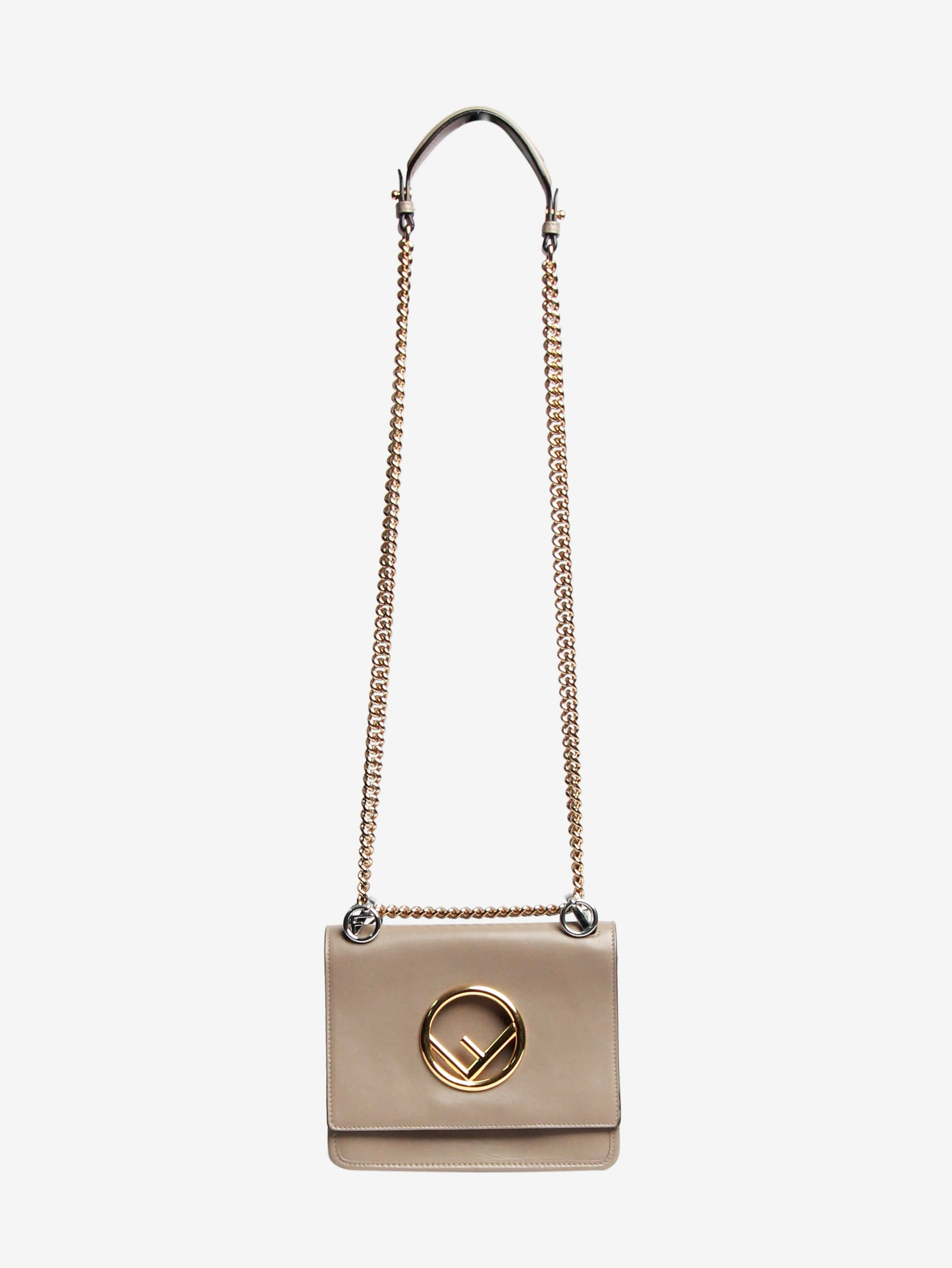 Neutral Kan I F leather chain shoulder bag