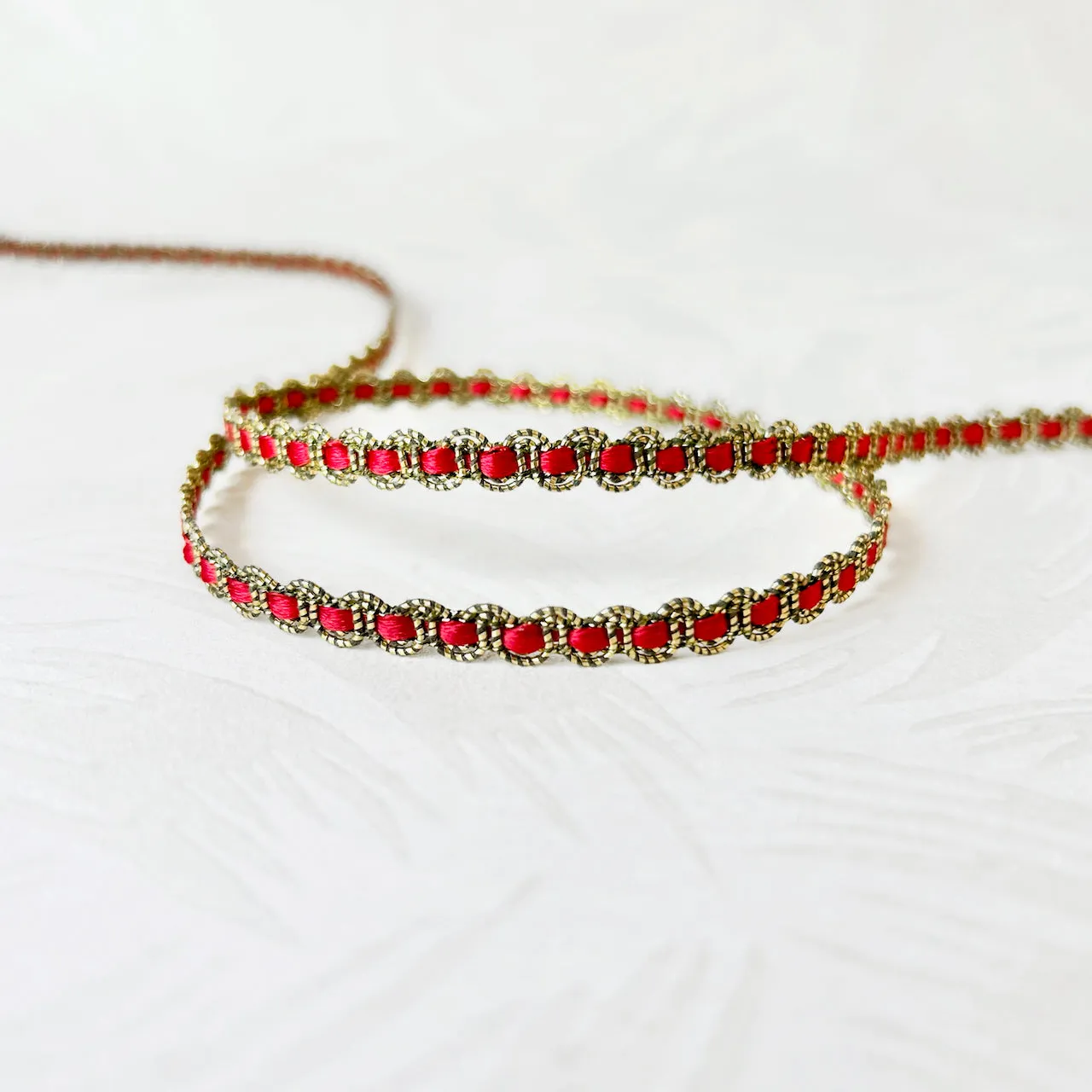 Scalloped Metallic Braid with Ribbon Inset 5/16" - Multiple Colorways